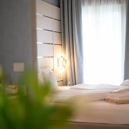 Nicolli Romantic - Adults Only Hotel Riva del Garda