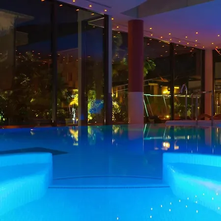 Nicolli Romantic - Adults Only Hotel Riva del Garda