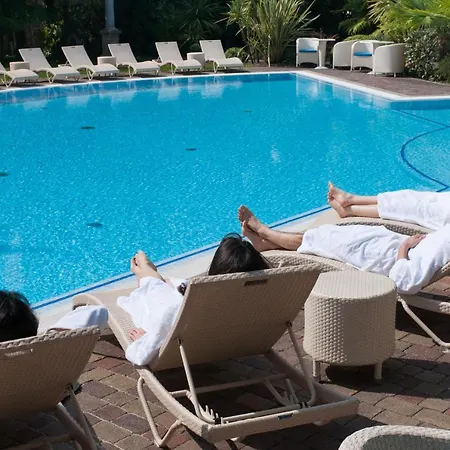 Nicolli Romantic - Adults Only 4* Riva del Garda